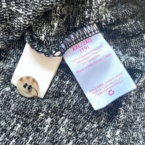 free 🆓 with purchase! - Picture 10 of 14